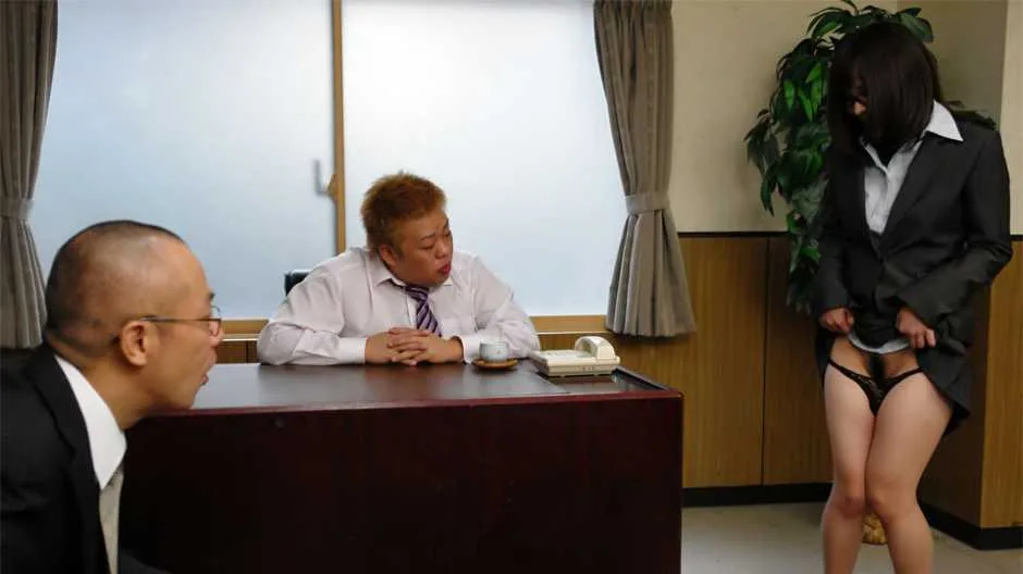 Arisa Suzuki got a task out of office - Japan HDV - 288948