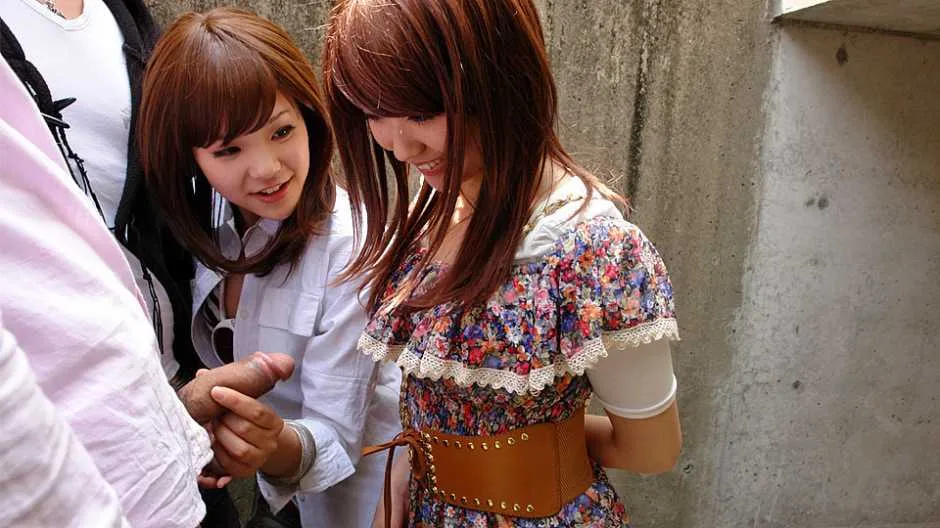 Rimu Endo teaches Ueno Misaki few tricks - Japan HDV - 288999