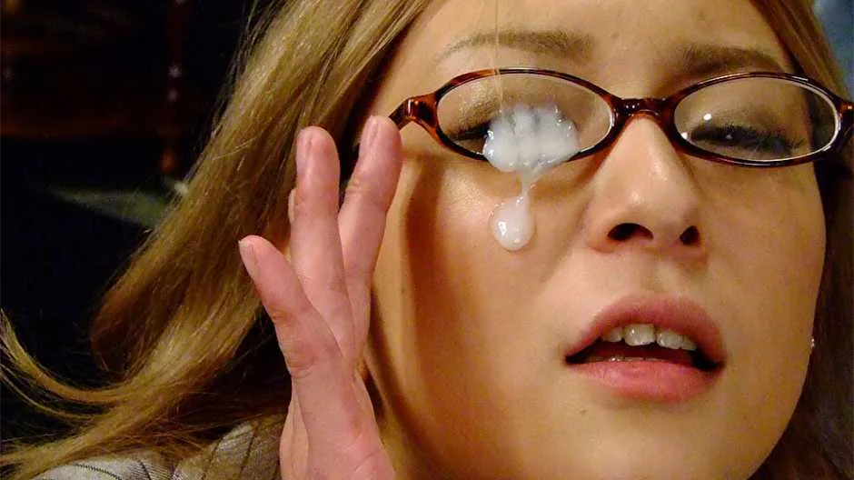 New assistant Nao learns her duties - Japan HDV - 289143