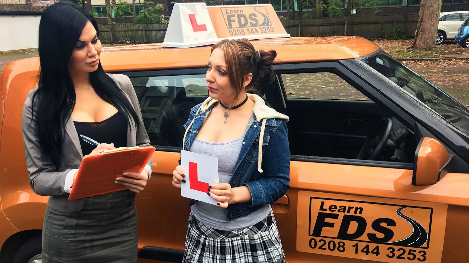 Spoiled Teen Has Her Driver's Test - Fake Driving School - 1088705