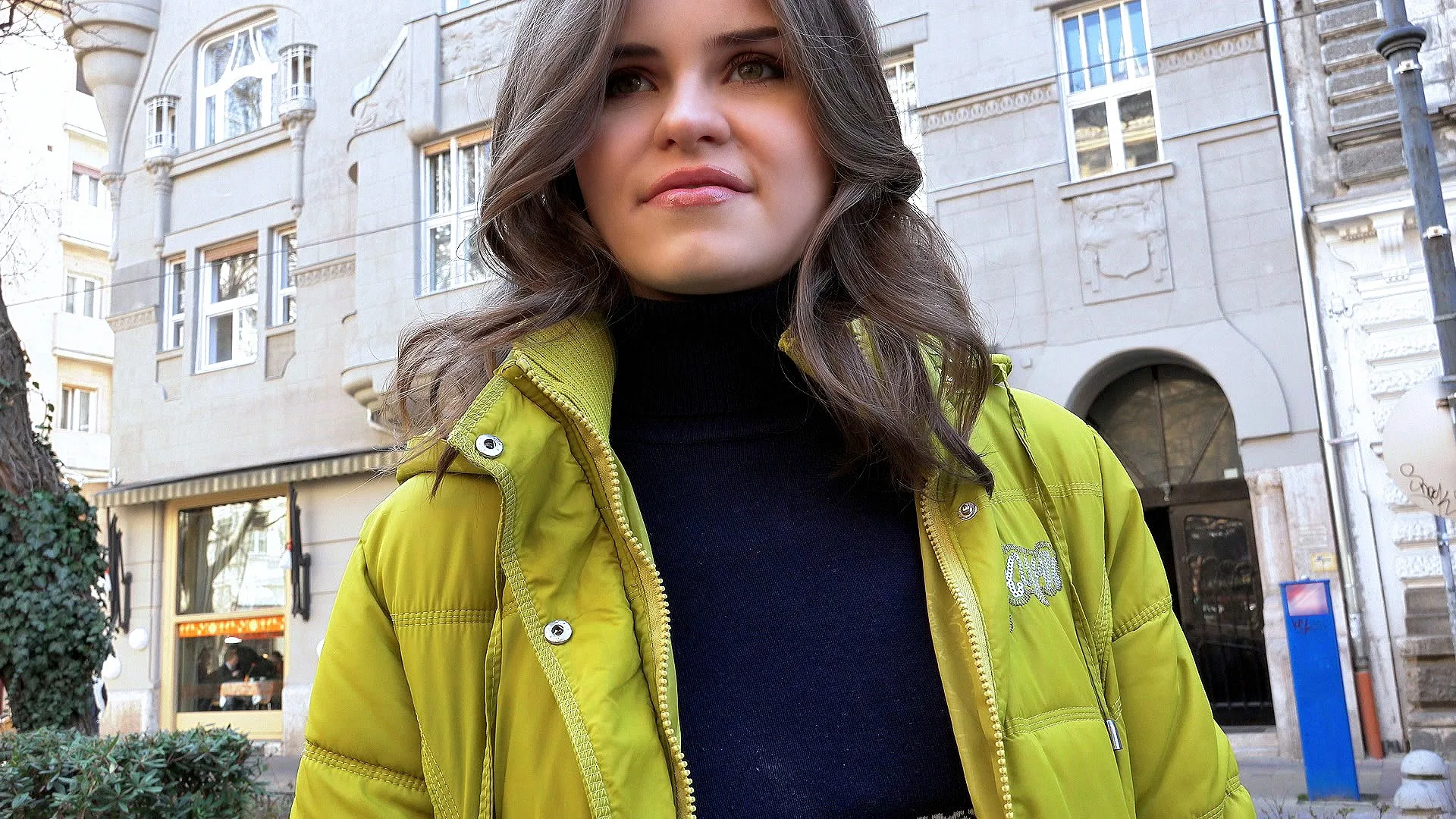 Russian Cutie Flashes for Cash - Public Pickups - 1125771