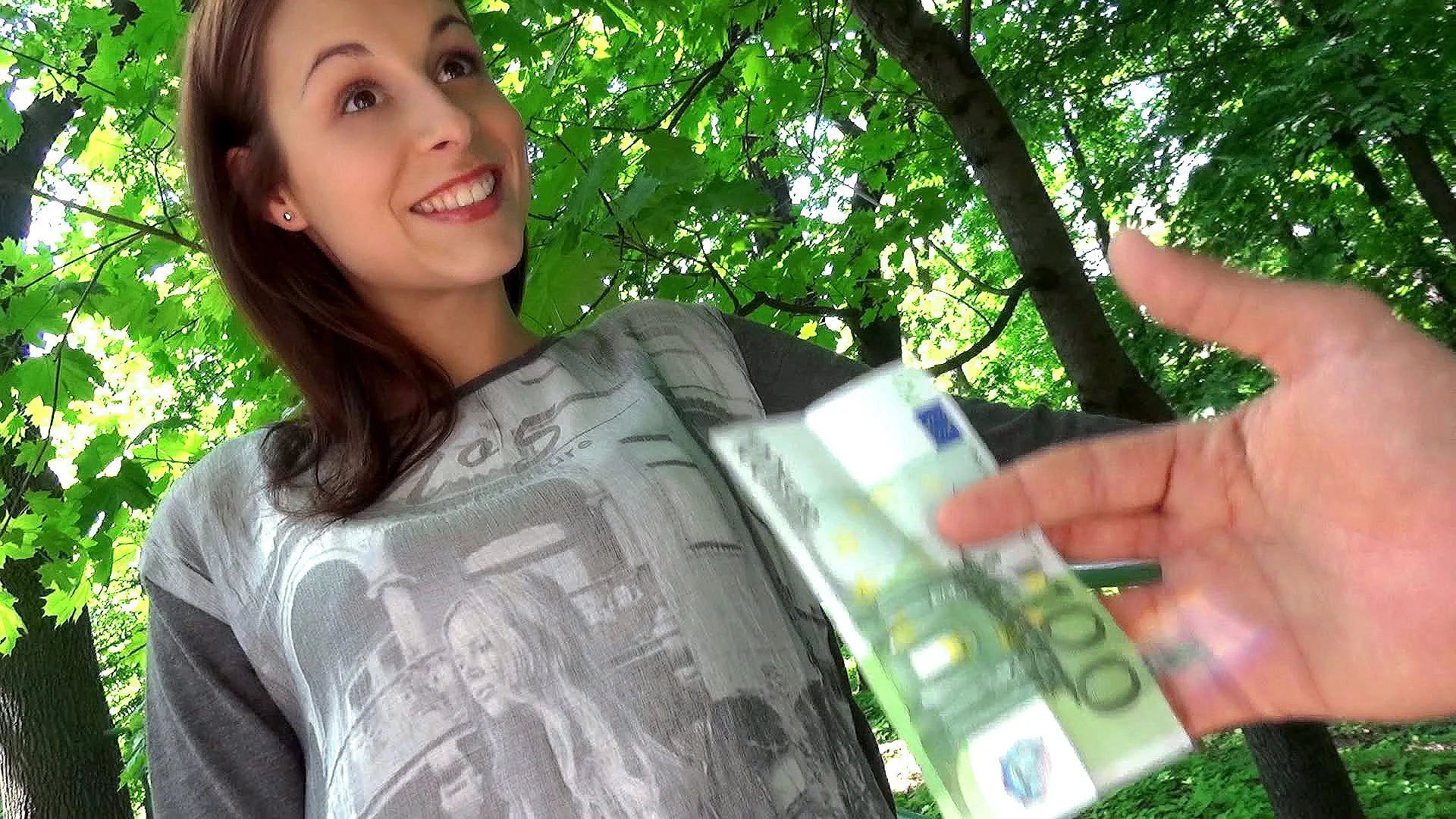 Brunette Sucks Dick For Cash - Public Pickups - 1125792