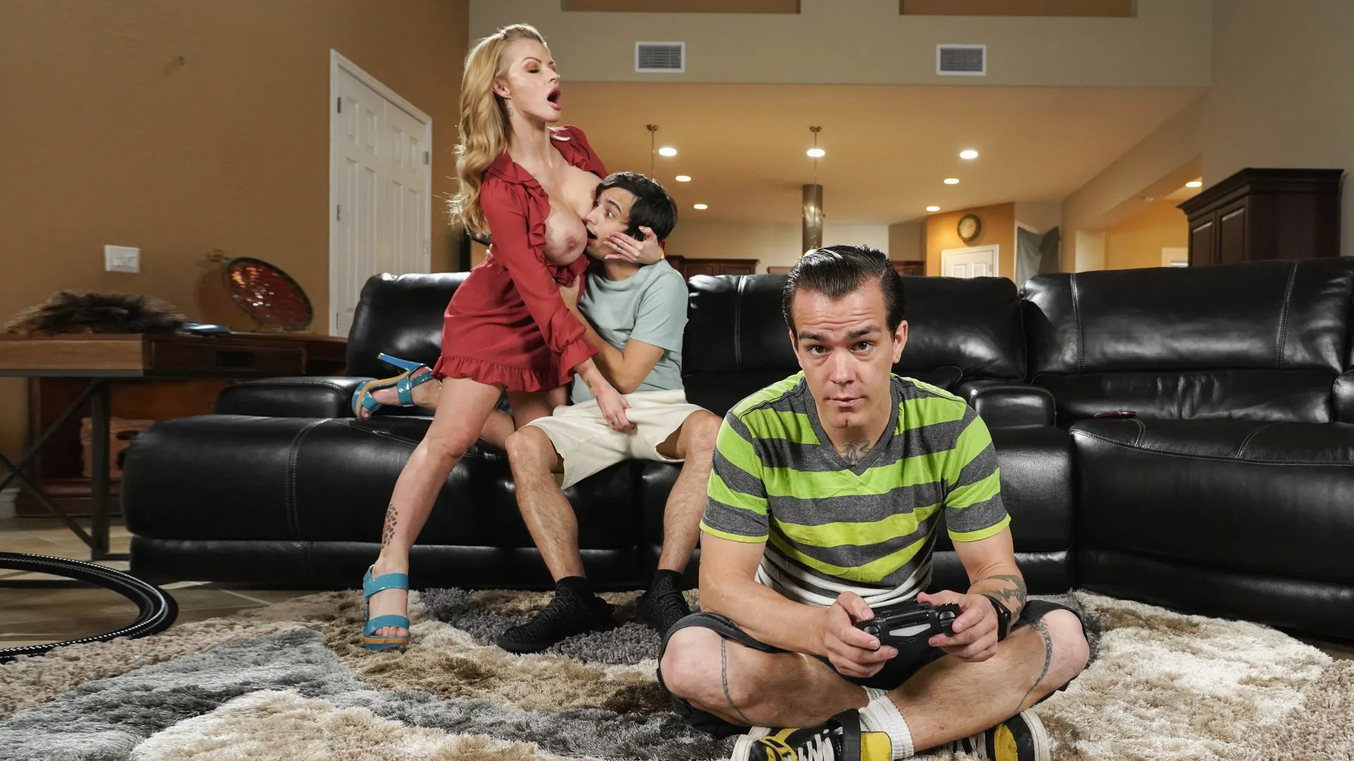 Mom's Got New Boobs! - Mommy Got Boobs - 1111682