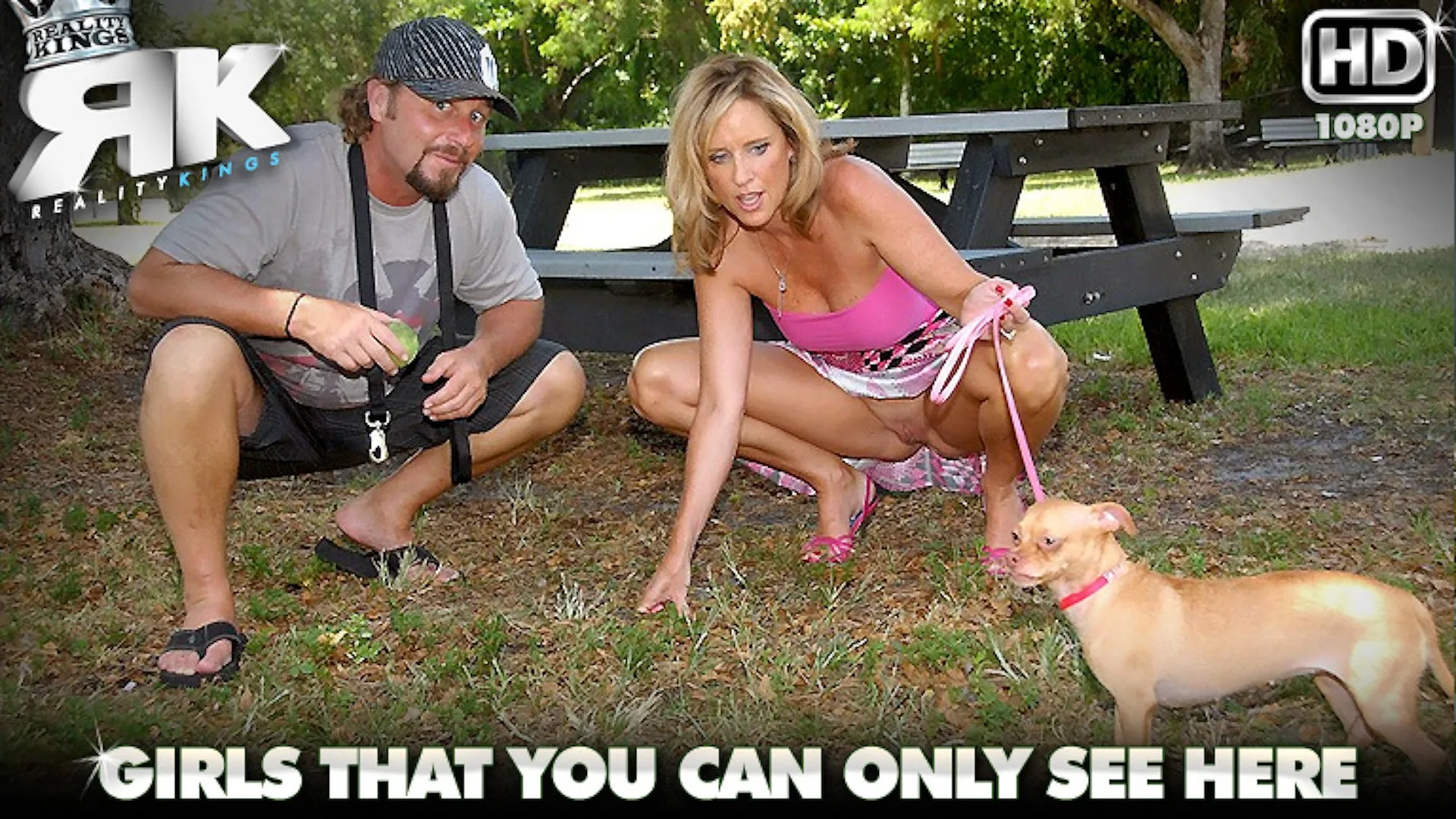 Sexy Walk - MILF Hunter - 1102912