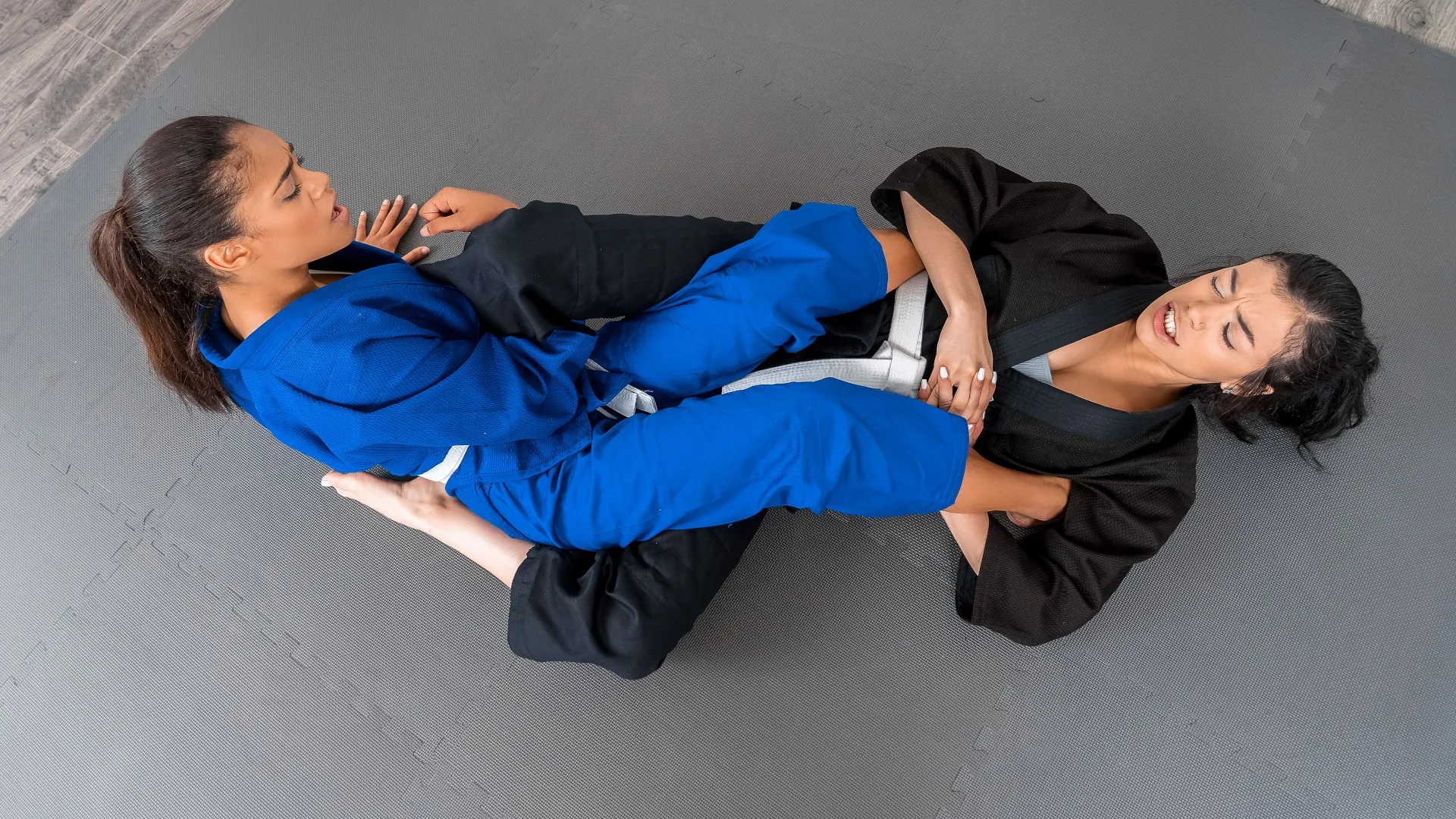 Self-Defense - Look At Her Now - 1101361