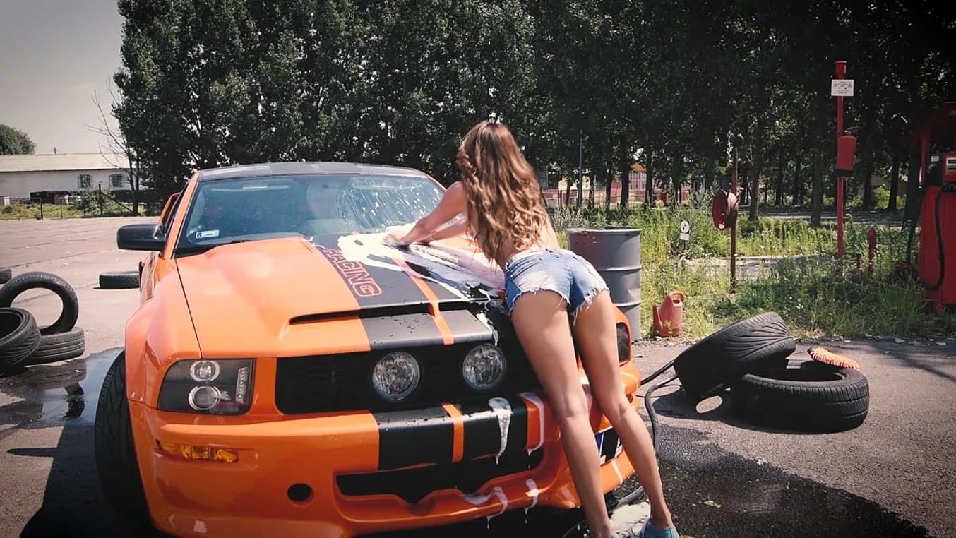 Car Wash Booty Baby - PornWorld