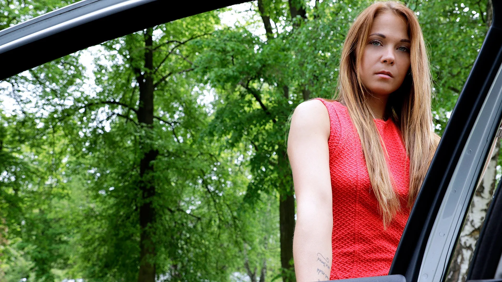 Natural Hottie Fucks Outside - Stranded Teens - 1134733