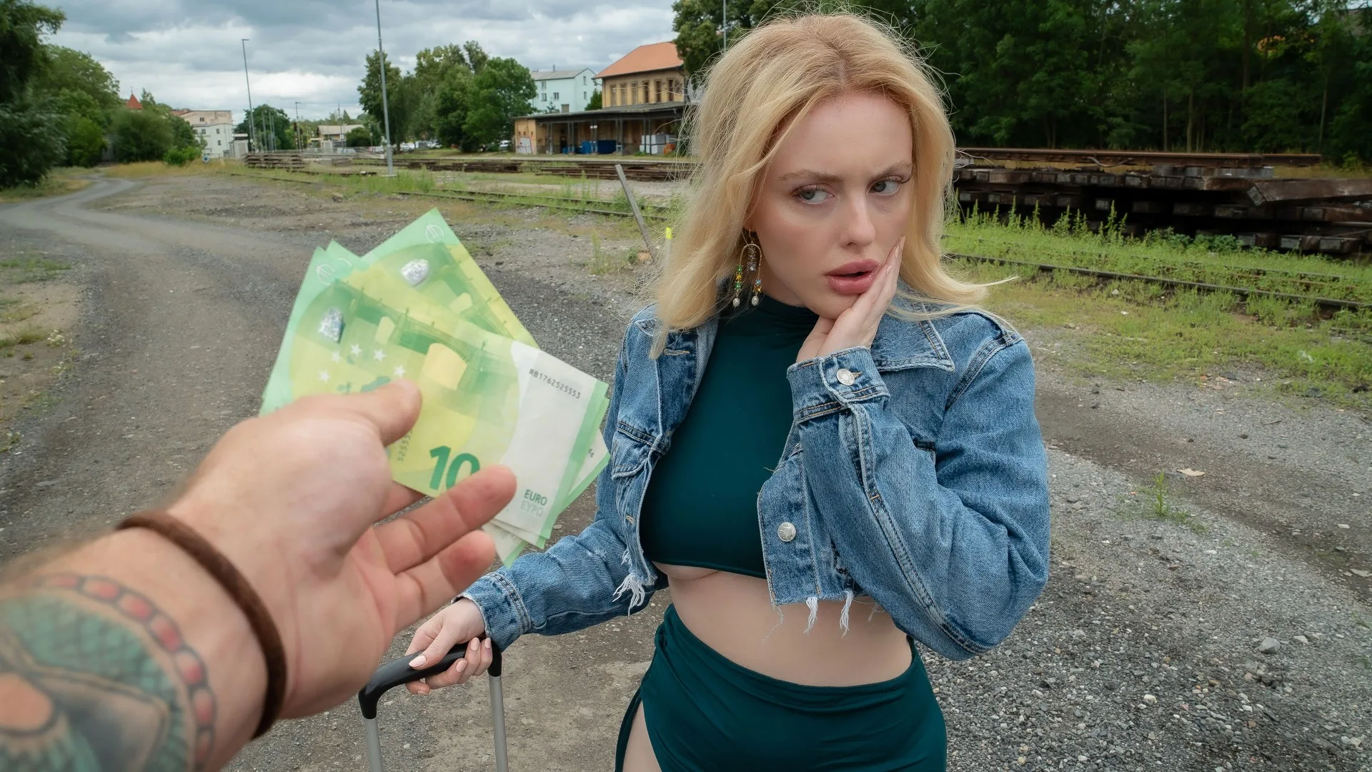 Big tits slut misses train - Public Agent - 1124034