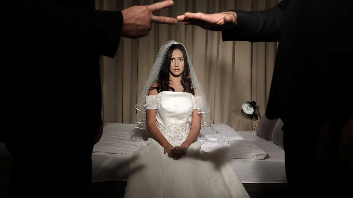 Do As You’re Told, Wife! - Dark Room VR - 400458