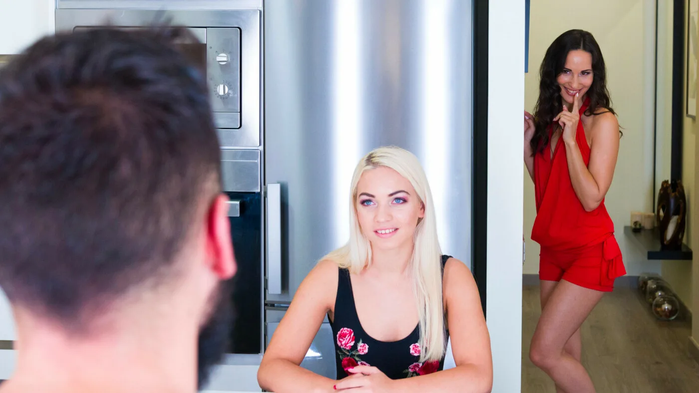 My Stepmom The Sex Addict - Virtual Taboo - 401148