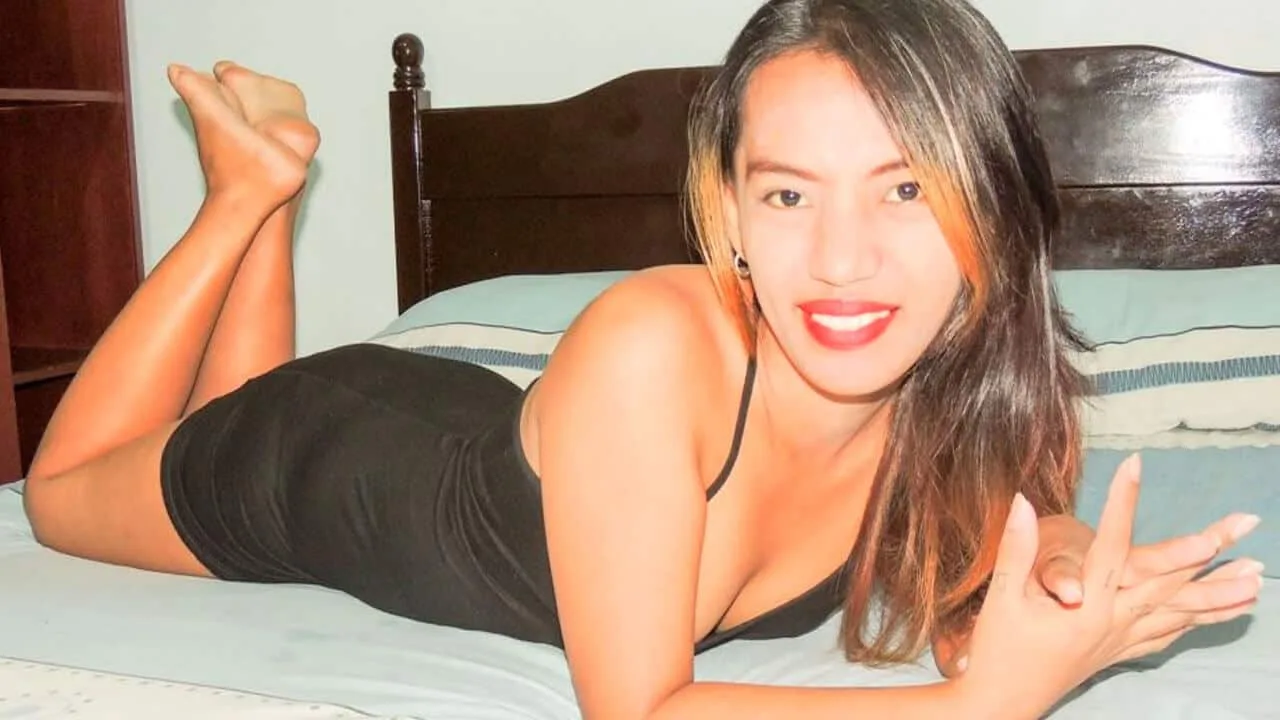 Trike Patrol 2018 starts off with raunchy tattooed bargirl - Trike Patrol - 1121353