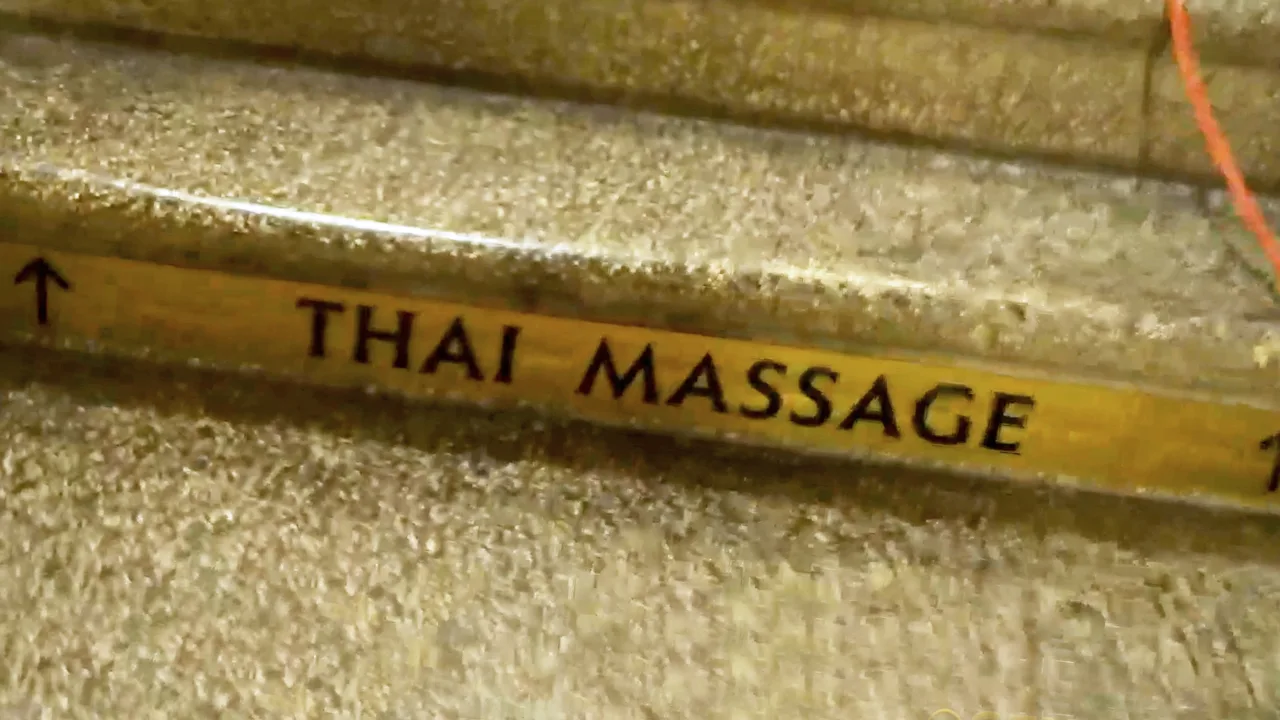 Asian Erotic Massage With Thick MILF - Euro Sex Diary - 1125489